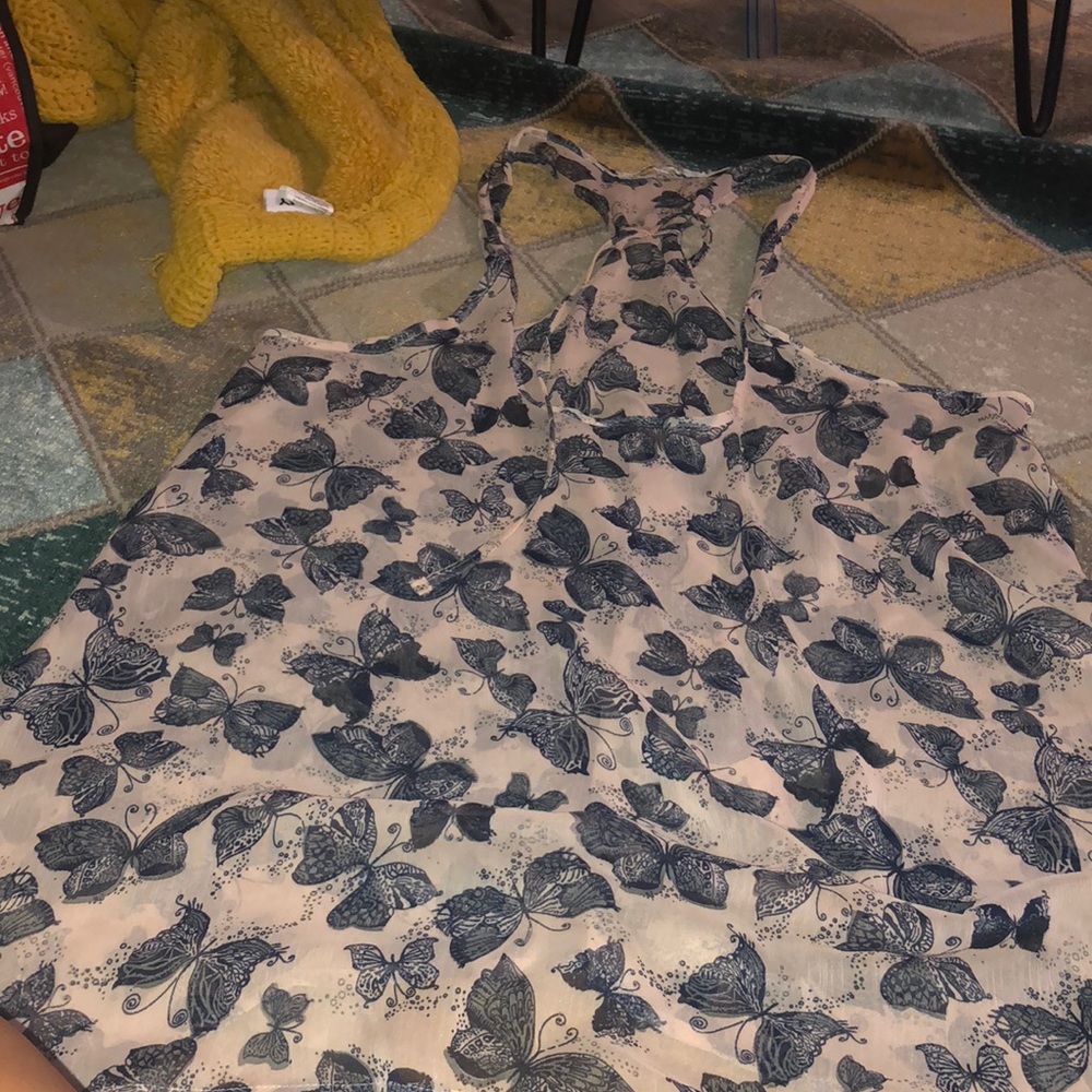 Butterfly top